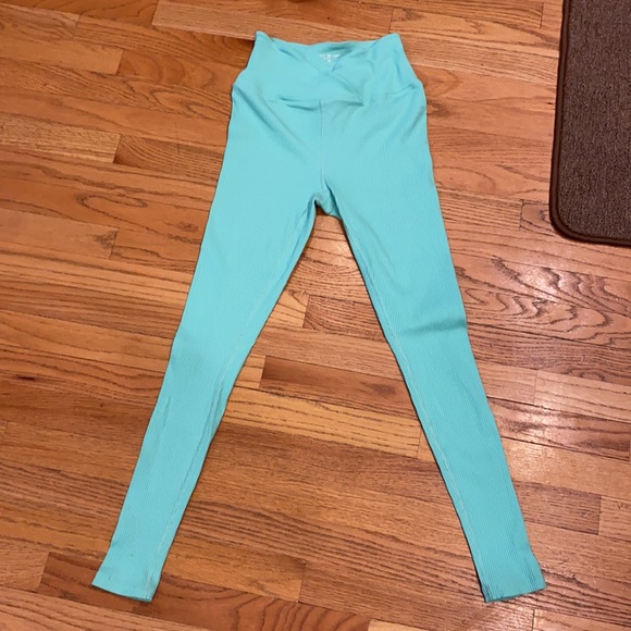 Year of Ours Mint Ribbed Leggings - Picture 7 of 11
